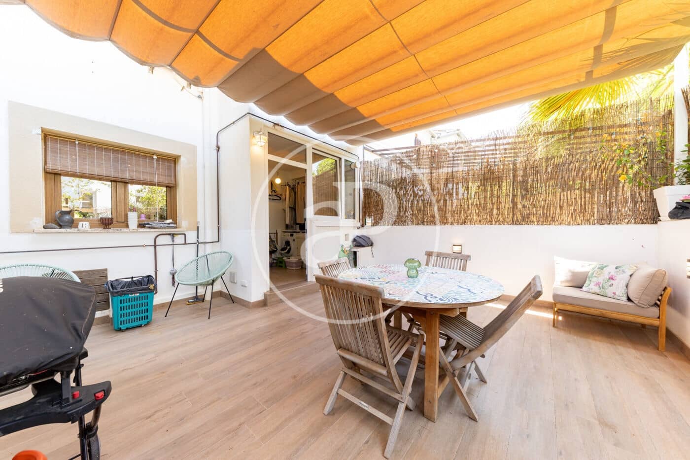 3 makuuhuone Huvila vuokrattavana paikassa Calvia mukana 
autotalli - 2 500 € (Ref: 9954256)