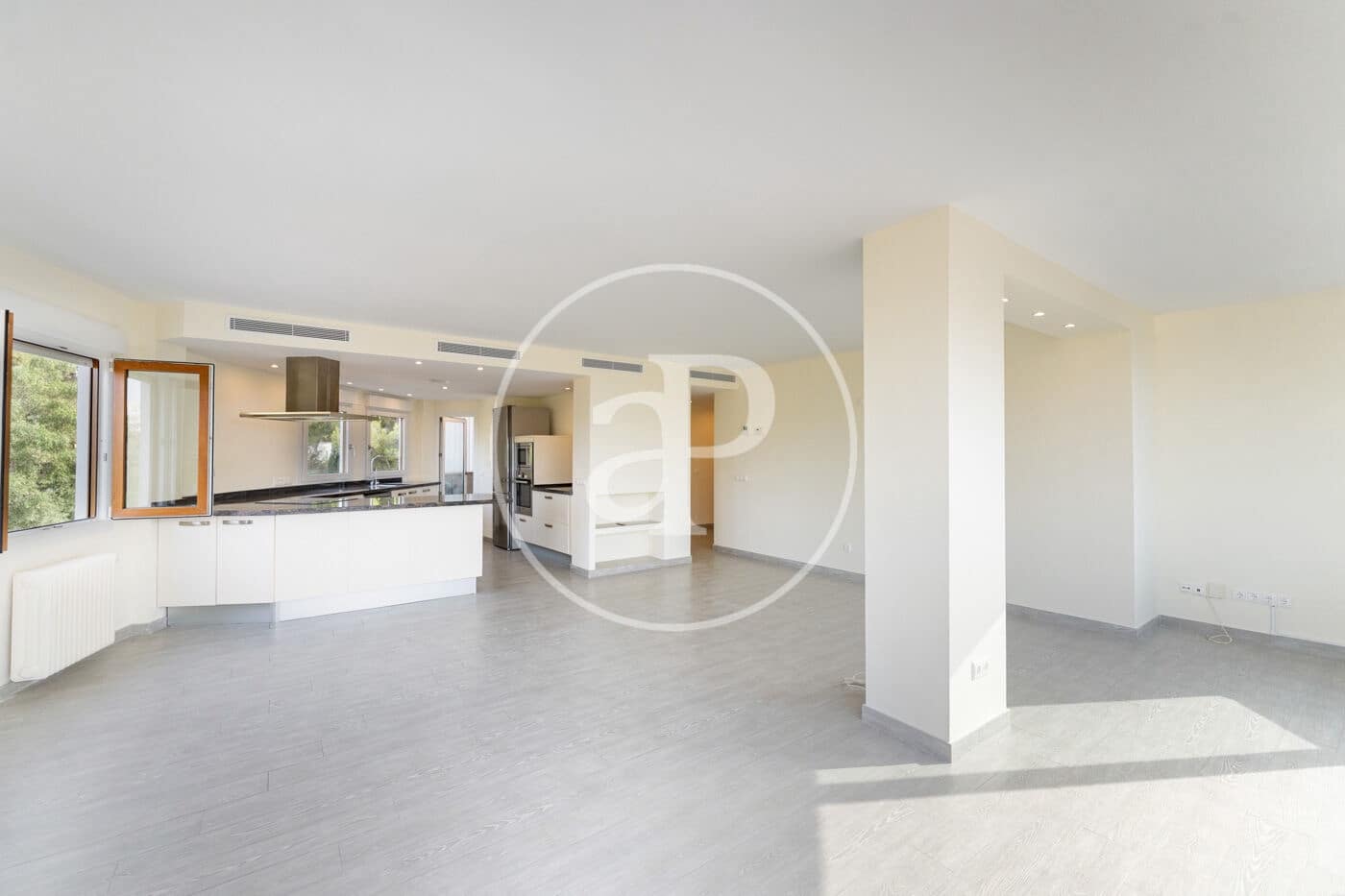 2 sypialnia Apartament do wynajęcia w Cas Catala z basenem garażem - 2 800 € (Ref: 9966679)