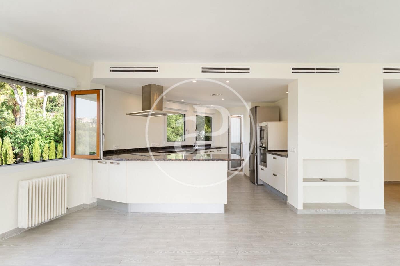 2 sypialnia Apartament do wynajęcia w Cas Catala z basenem garażem - 2 800 € (Ref: 9966679)