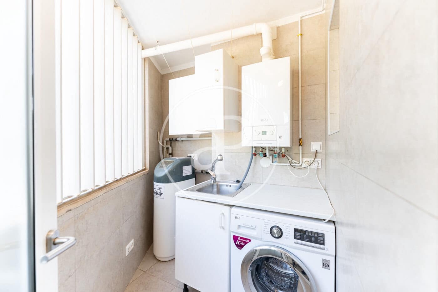 2 sypialnia Apartament do wynajęcia w Cas Catala z basenem garażem - 2 800 € (Ref: 9966679)