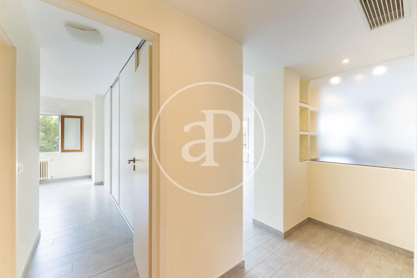 2 sypialnia Apartament do wynajęcia w Cas Catala z basenem garażem - 2 800 € (Ref: 9966679)