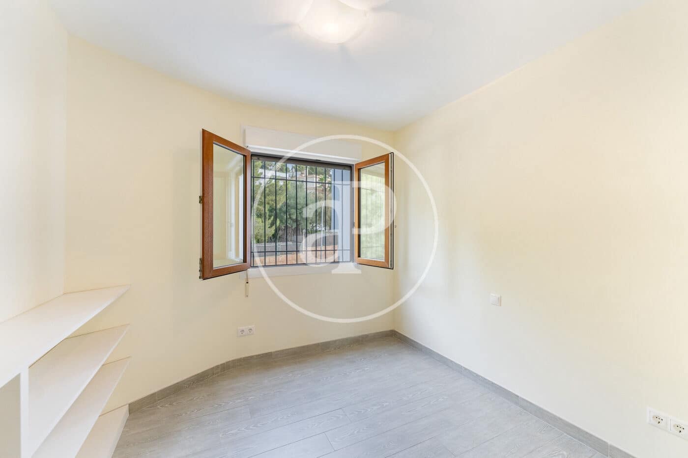 2 sypialnia Apartament do wynajęcia w Cas Catala z basenem garażem - 2 800 € (Ref: 9966679)