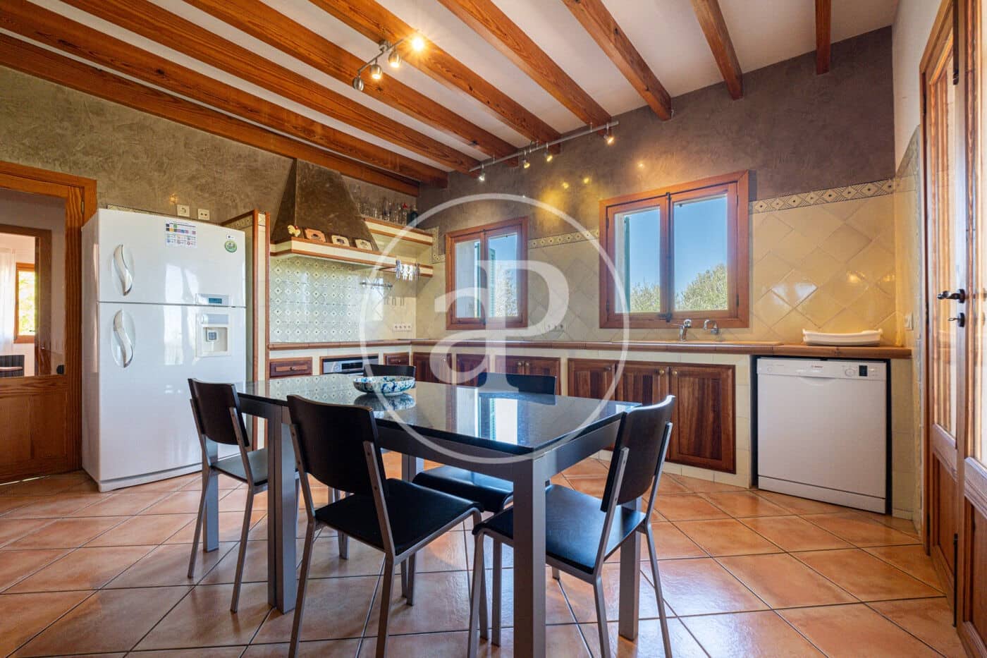 4 Zimmer Villa zu vermieten in Santa Maria del Cami mit Pool - 3.500 € (Ref: 9977337)
