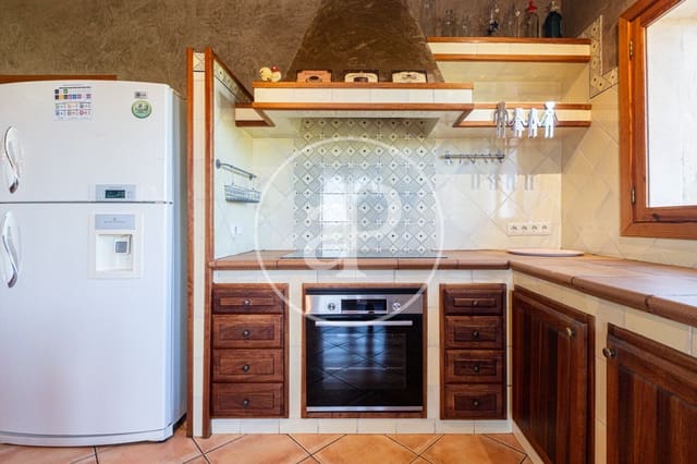 4 Zimmer Villa zu vermieten in Santa María del Camí mit Pool - 3.500 € (Ref: 9977337)