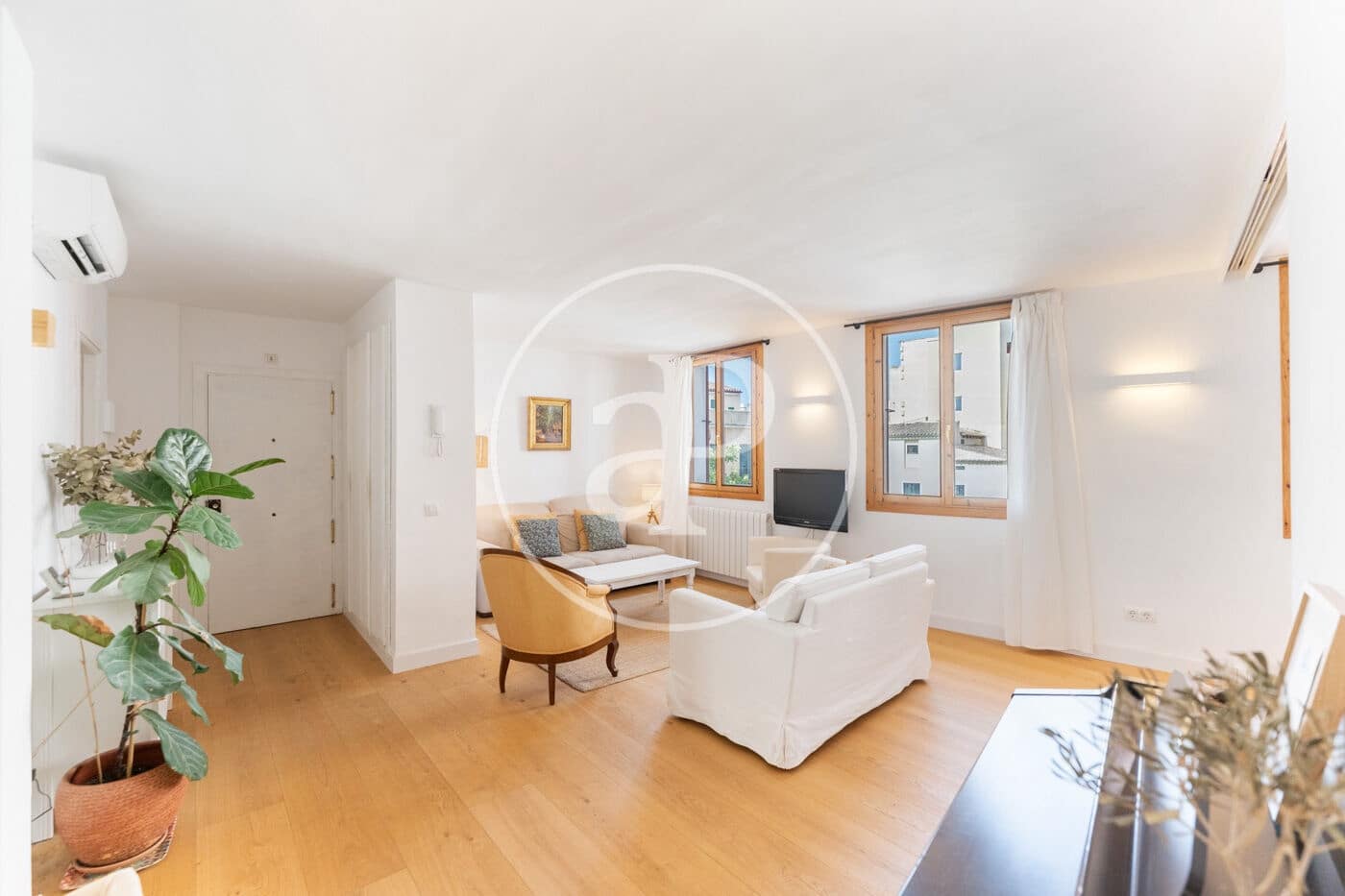 Appartement de 3 chambres à louer à Palma de Mallorca avec garage - 2 000 € (Ref: 9977338)