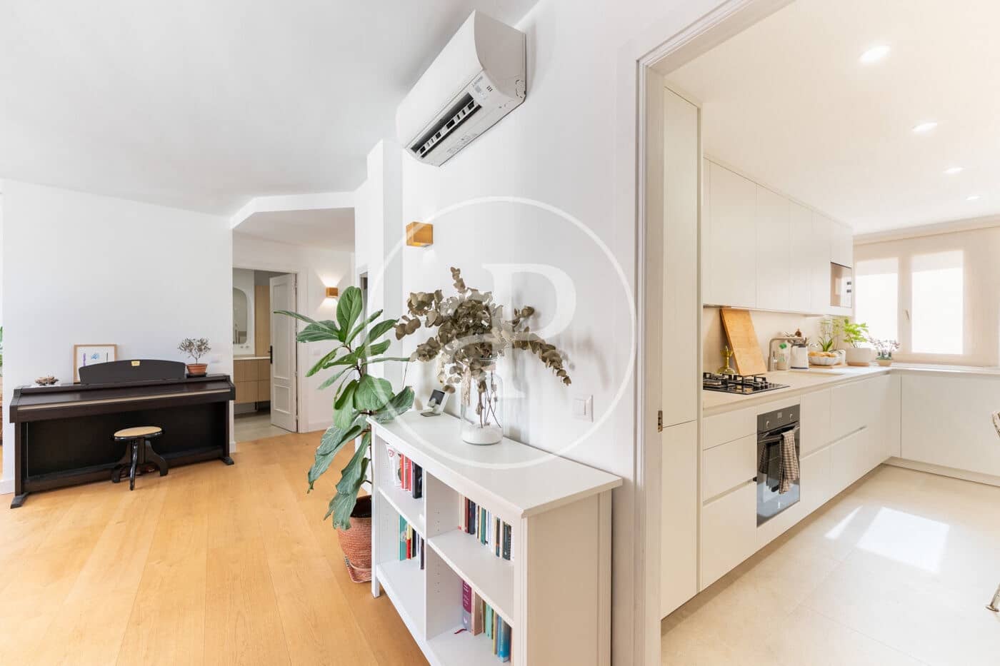 Appartement de 3 chambres à louer à Palma de Mallorca avec garage - 2 000 € (Ref: 9977338)