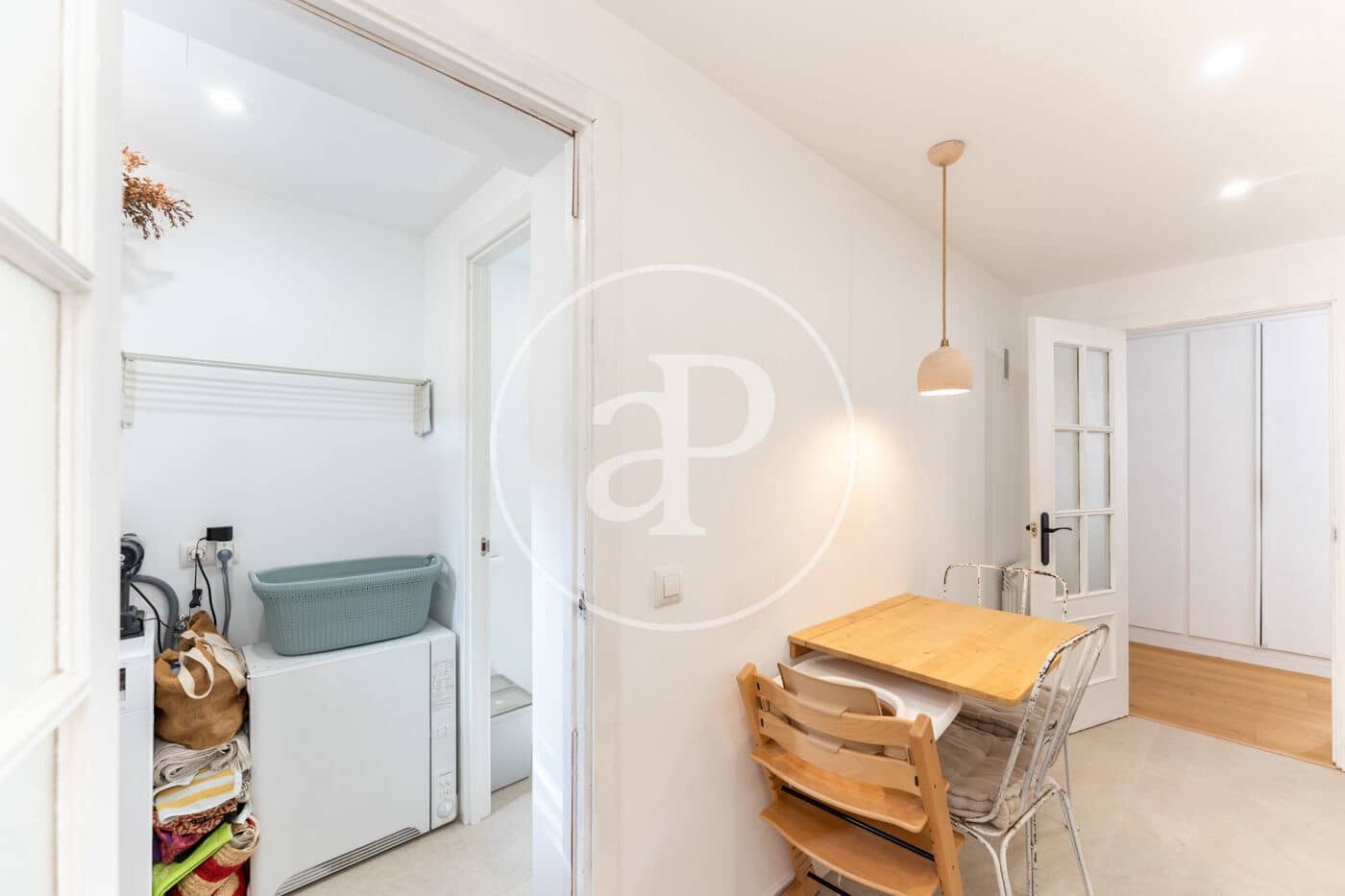 Appartement de 3 chambres à louer à Palma de Mallorca avec garage - 2 000 € (Ref: 9977338)