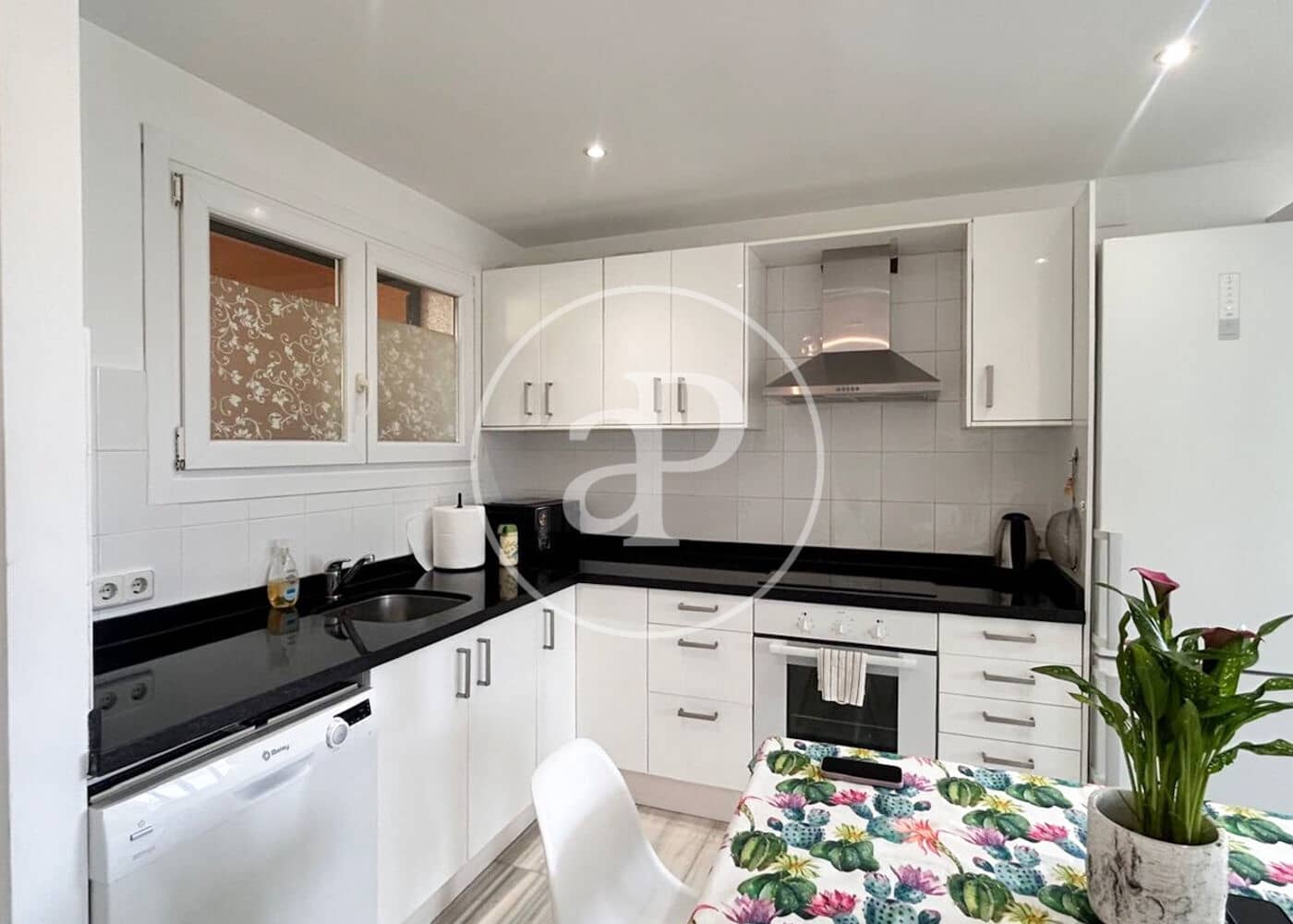 2 slaapkamer Penthouse te huur in Santa Ponsa met zwembad garage - € 2.300 (Ref: 9977339)