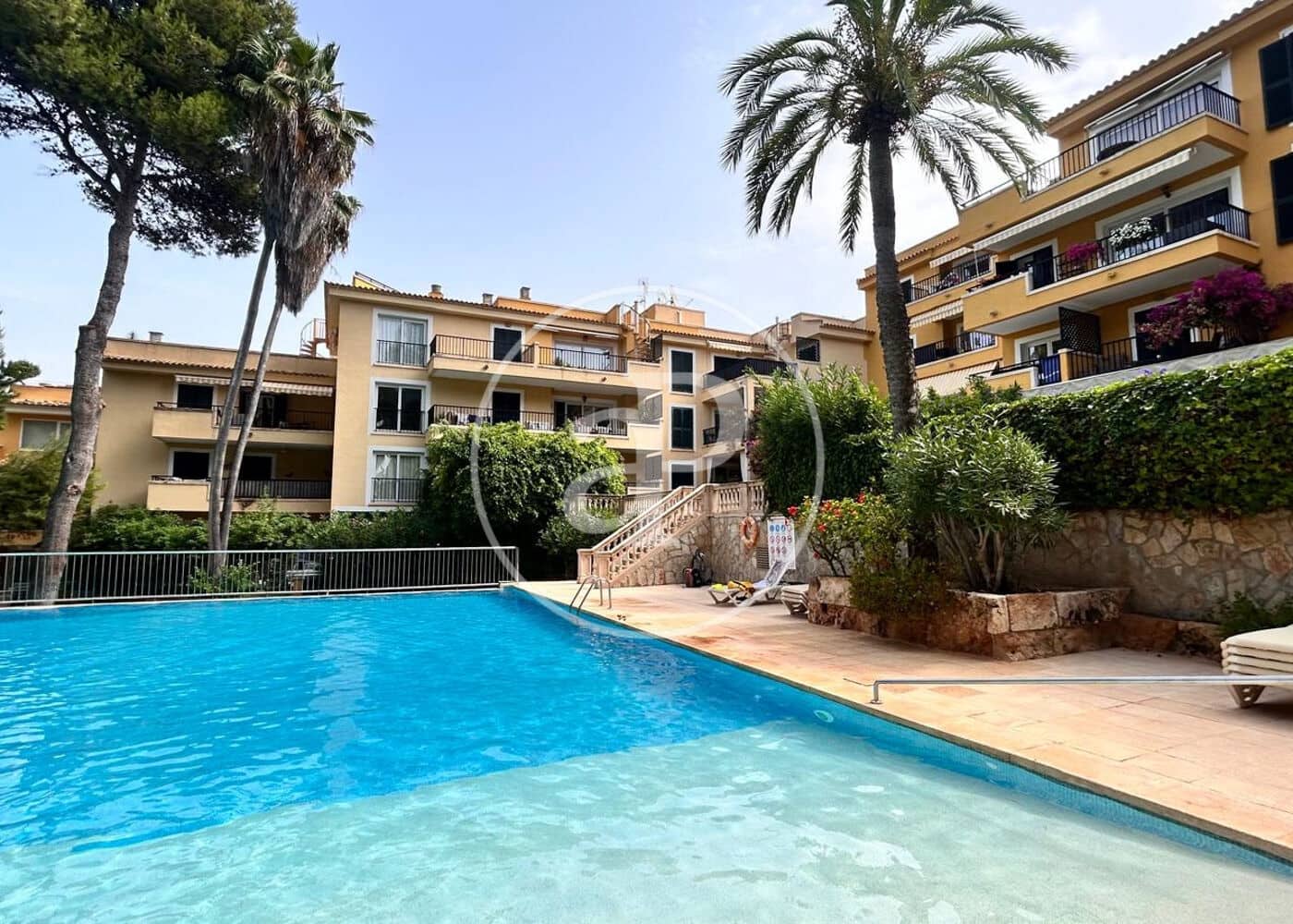 2 slaapkamer Penthouse te huur in Santa Ponsa met zwembad garage - € 2.300 (Ref: 9977339)