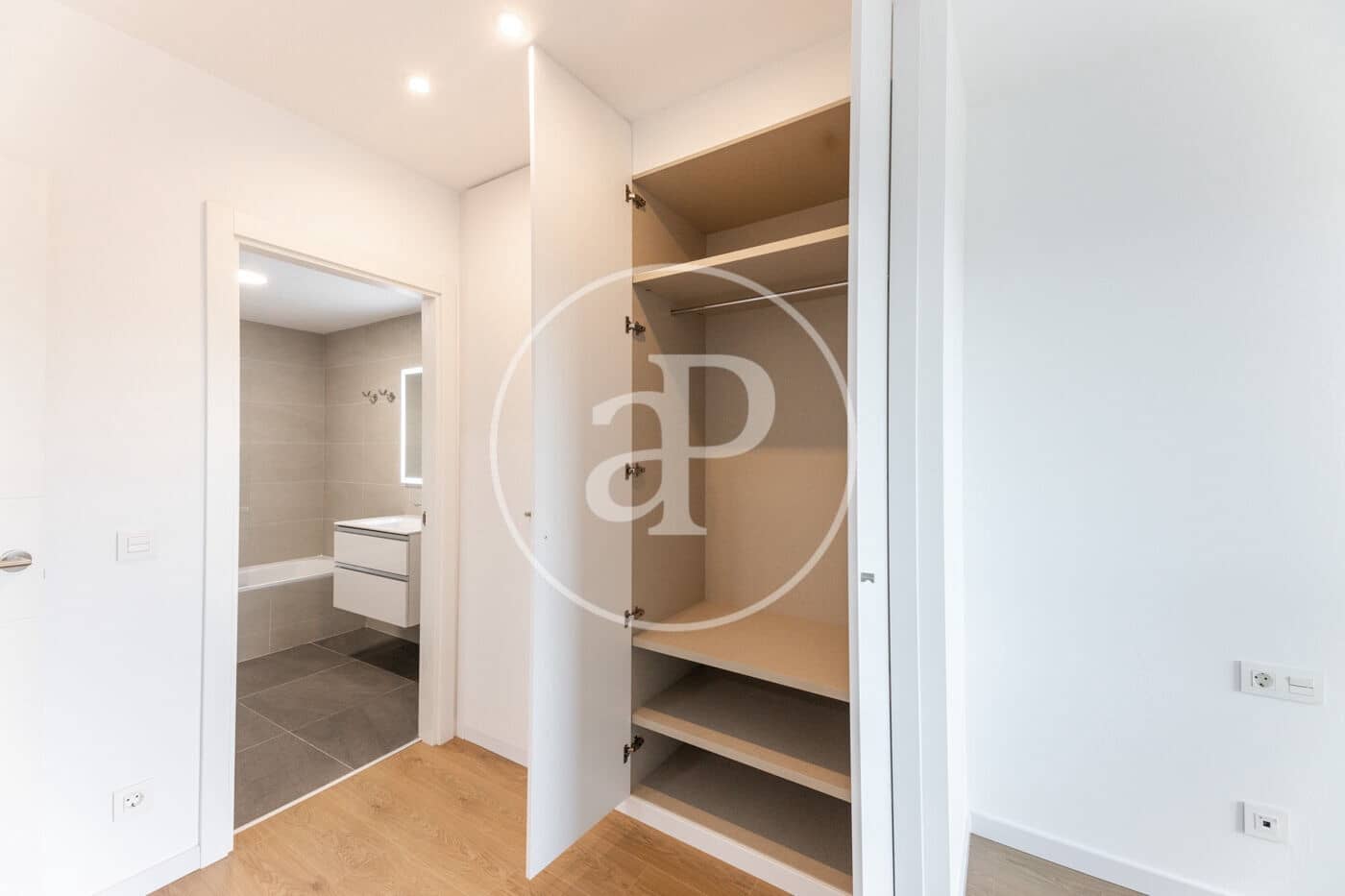2 quarto Apartamento para arrendar em Palma de Mallorca com piscina garagem - 1 700 € (Ref: 9994275)