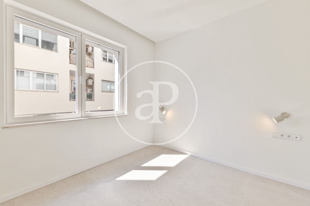 Appartement de 2 chambres à louer à Palma de Mallorca - 2 100 € (Ref: 9998831)