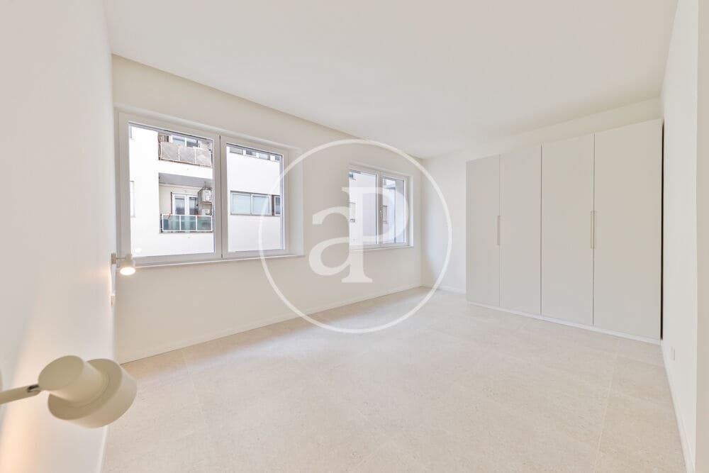 Appartement de 2 chambres à louer à Palma de Mallorca - 2 100 € (Ref: 9998831)