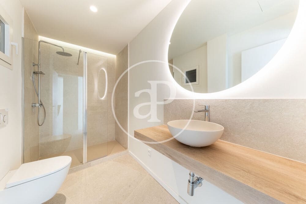 Appartement de 2 chambres à louer à Palma de Mallorca - 2 100 € (Ref: 9998831)
