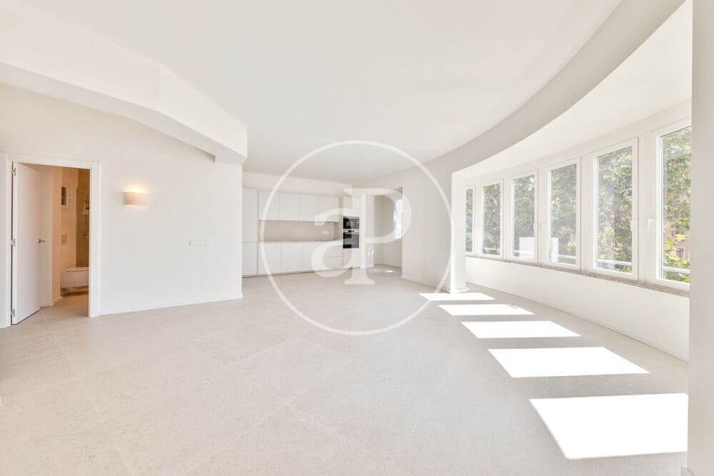 Appartement de 2 chambres à louer à Palma de Mallorca - 2 100 € (Ref: 9998831)