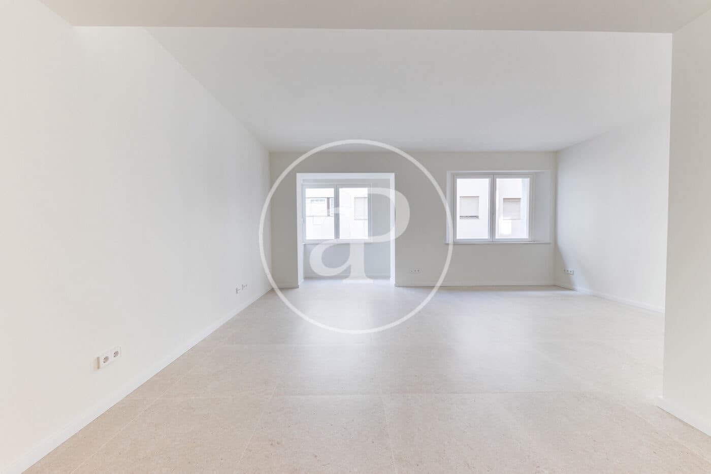 Appartement de 2 chambres à louer à Palma de Mallorca - 2 100 € (Ref: 9998832)