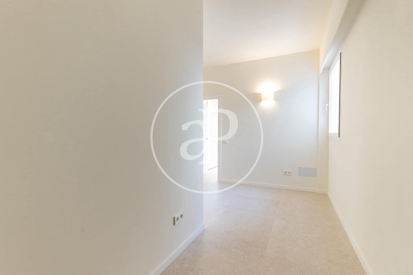 Appartement de 2 chambres à louer à Palma de Mallorca - 2 100 € (Ref: 9998832)