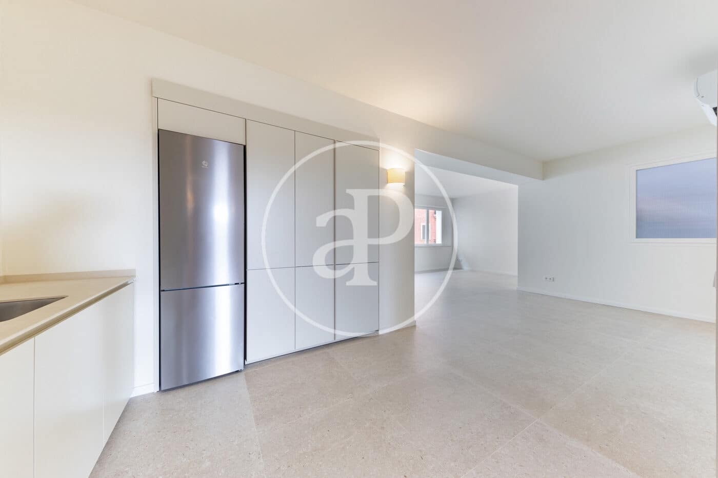 Appartement de 2 chambres à louer à Palma de Mallorca - 2 100 € (Ref: 9998832)