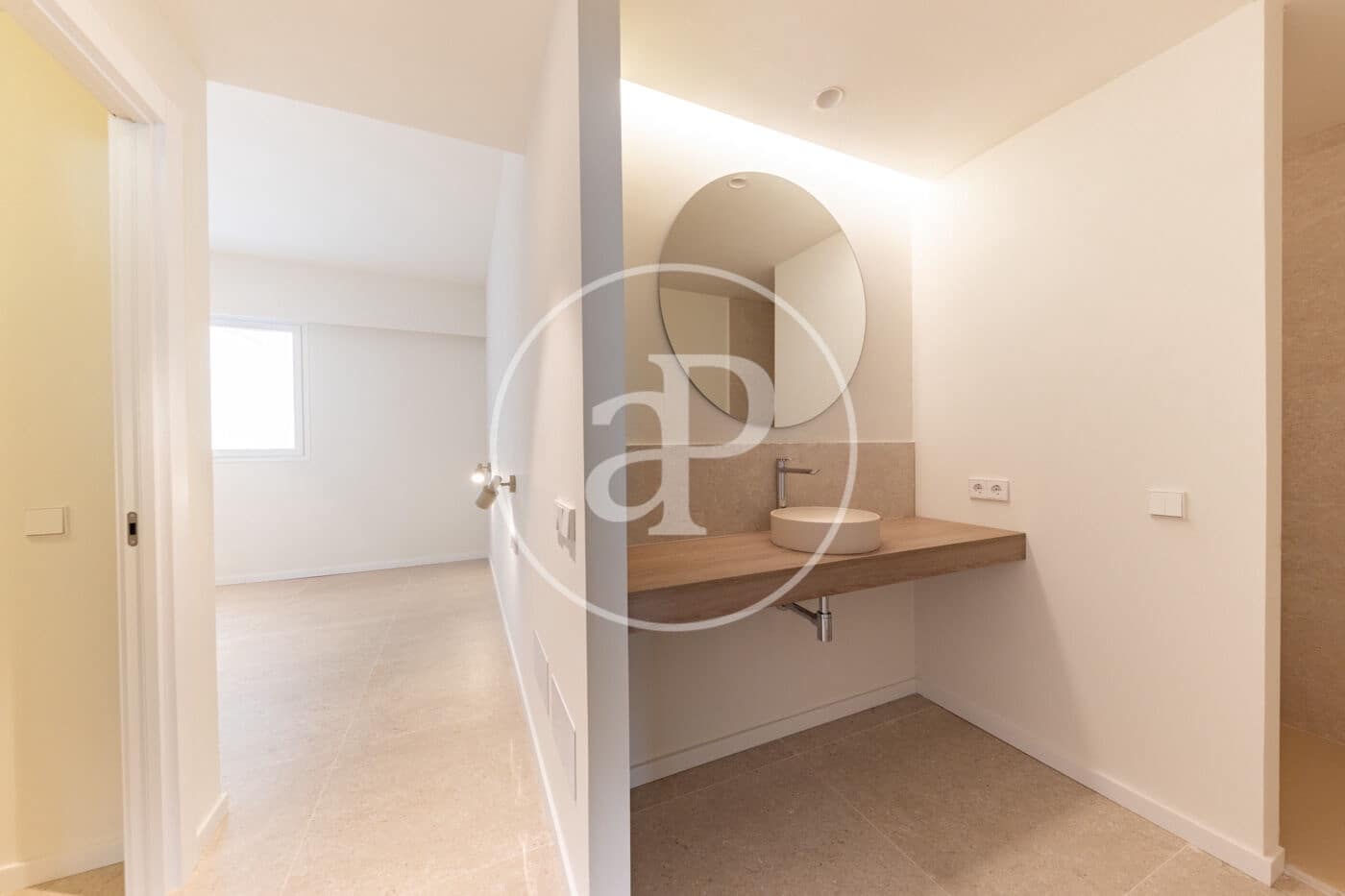 Appartement de 2 chambres à louer à Palma de Mallorca - 2 100 € (Ref: 9998832)