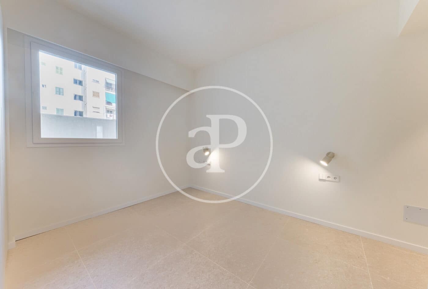 Appartement de 2 chambres à louer à Palma de Mallorca - 2 100 € (Ref: 9998832)