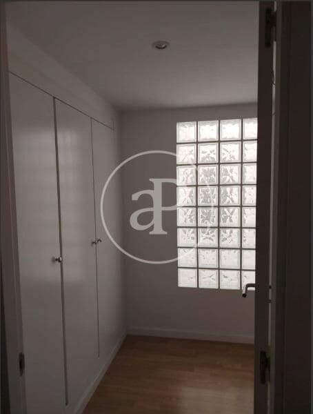 2 quarto Apartamento para arrendar em Valencia cidade - 1 400 € (Ref: 10004283)