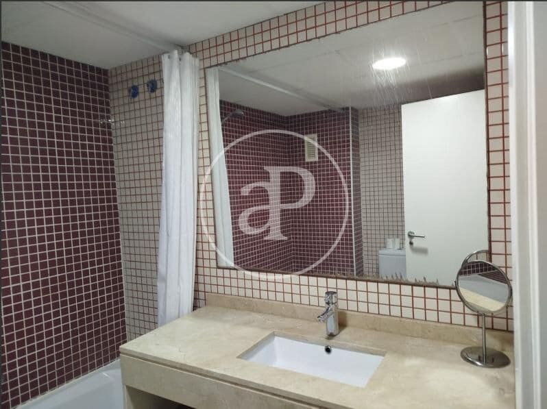 2 quarto Apartamento para arrendar em Valencia cidade - 1 400 € (Ref: 10004283)