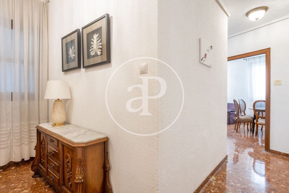 4 Zimmer Apartment zu vermieten in Valencia Stadt - 1.600 € (Ref: 10005717)