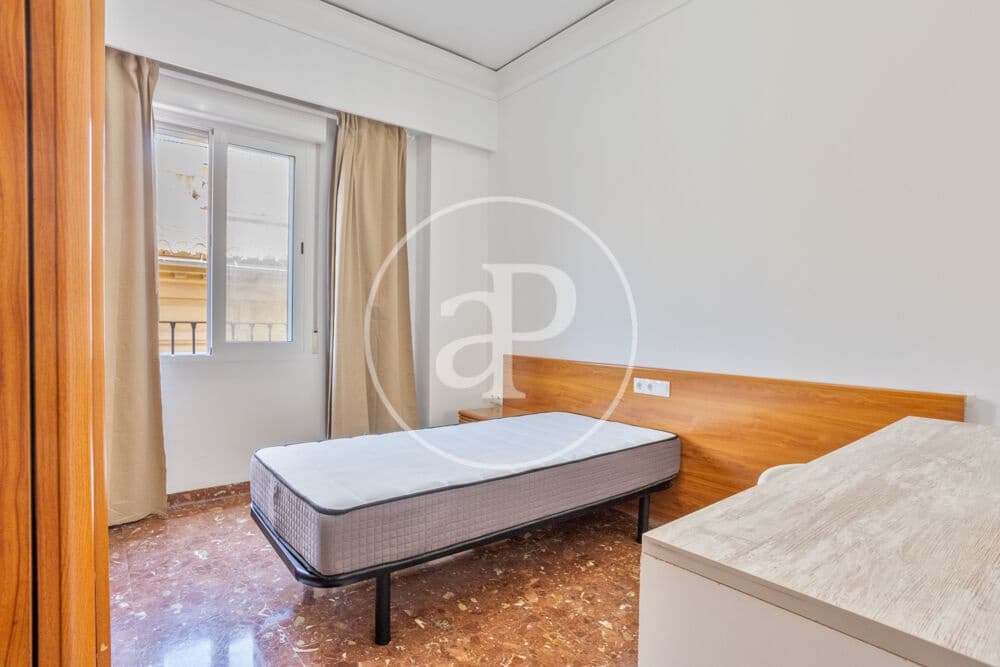 4 Zimmer Apartment zu vermieten in Valencia Stadt - 1.600 € (Ref: 10005717)