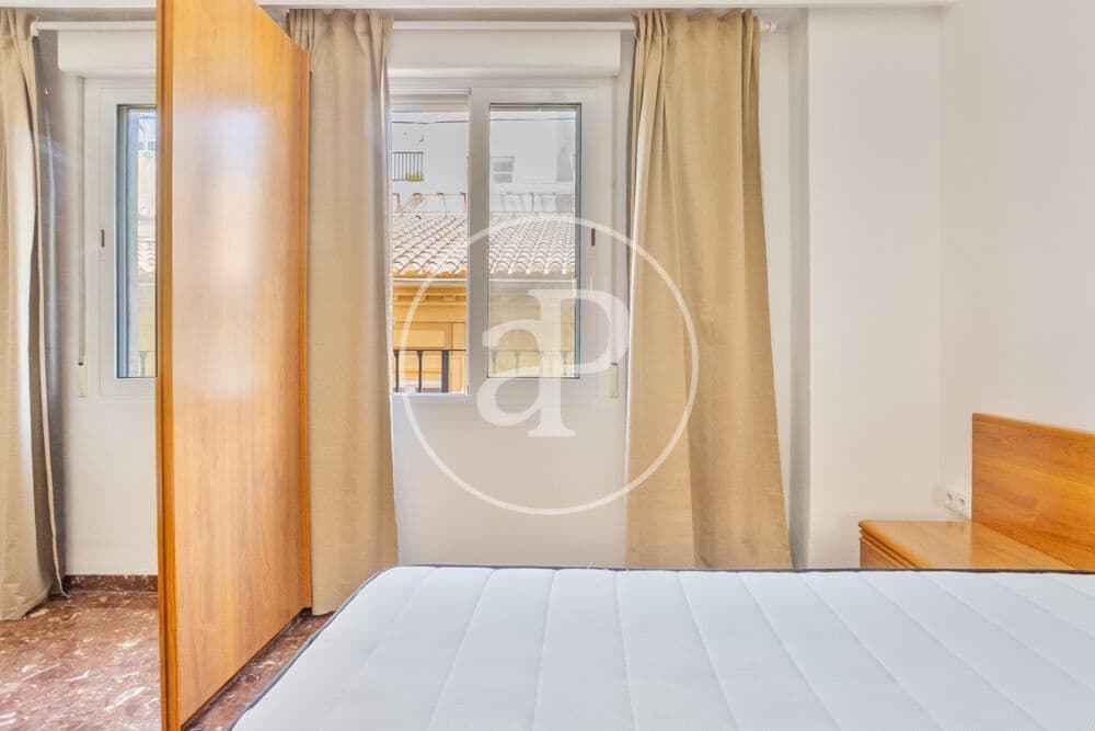 4 Zimmer Apartment zu vermieten in Valencia Stadt - 1.600 € (Ref: 10005717)