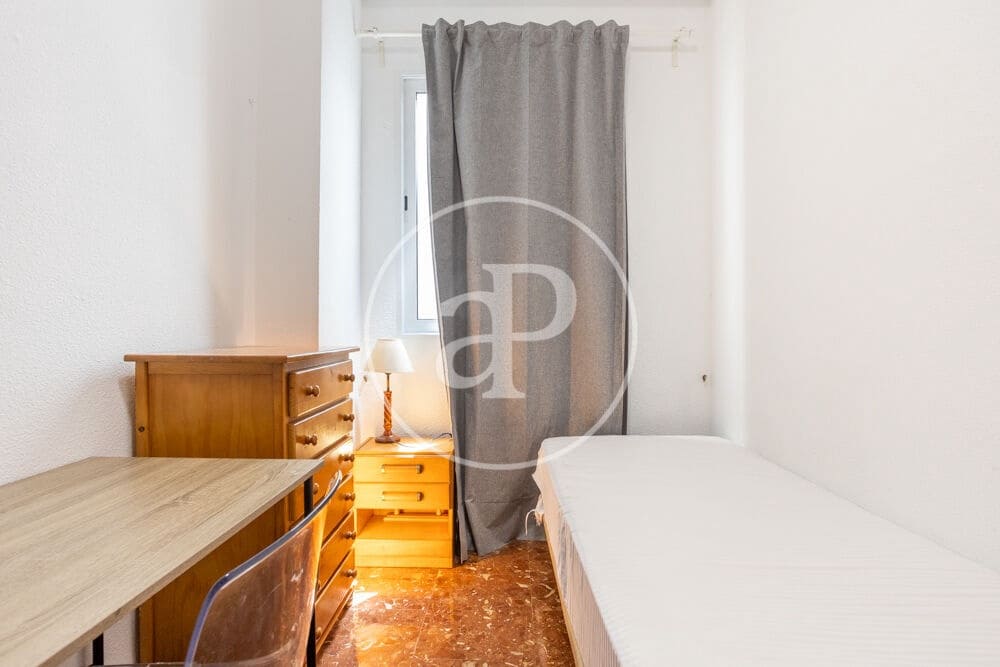 4 Zimmer Apartment zu vermieten in Valencia Stadt - 1.600 € (Ref: 10005717)