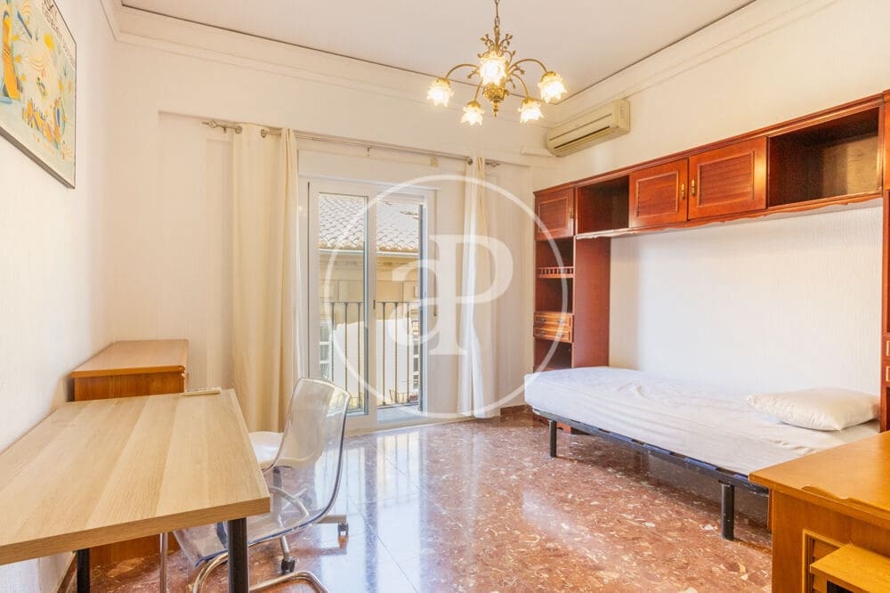 4 Zimmer Apartment zu vermieten in Valencia Stadt - 1.600 € (Ref: 10005717)