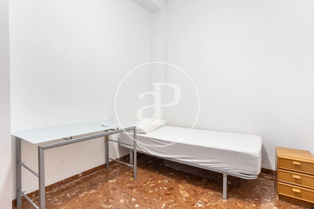 4 Zimmer Apartment zu vermieten in Valencia Stadt - 1.600 € (Ref: 10005717)
