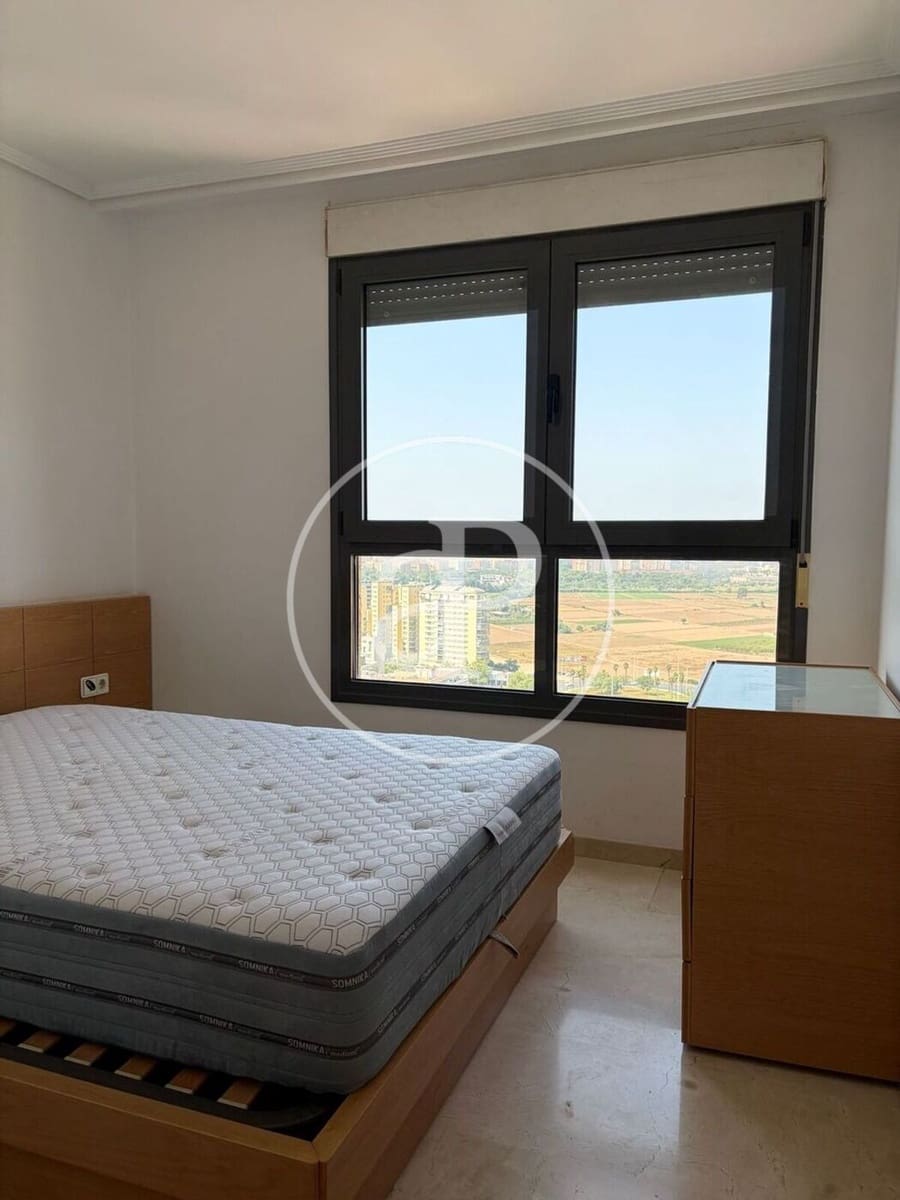 2 sovrum Lägenhet att hyra i Valencia stad med pool garage - 2 000 € (Ref: 10005718)