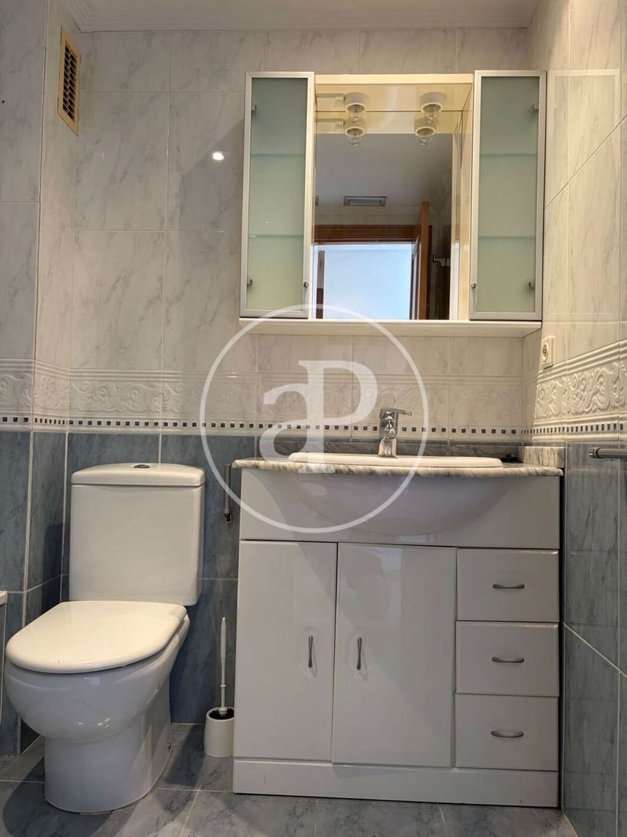 2 sovrum Lägenhet att hyra i Valencia stad med pool garage - 2 000 € (Ref: 10005718)