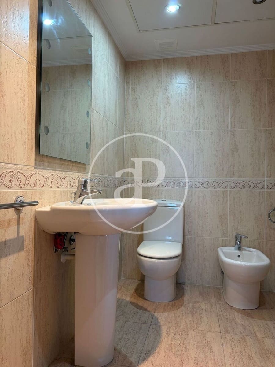 2 sovrum Lägenhet att hyra i Valencia stad med pool garage - 2 000 € (Ref: 10005718)