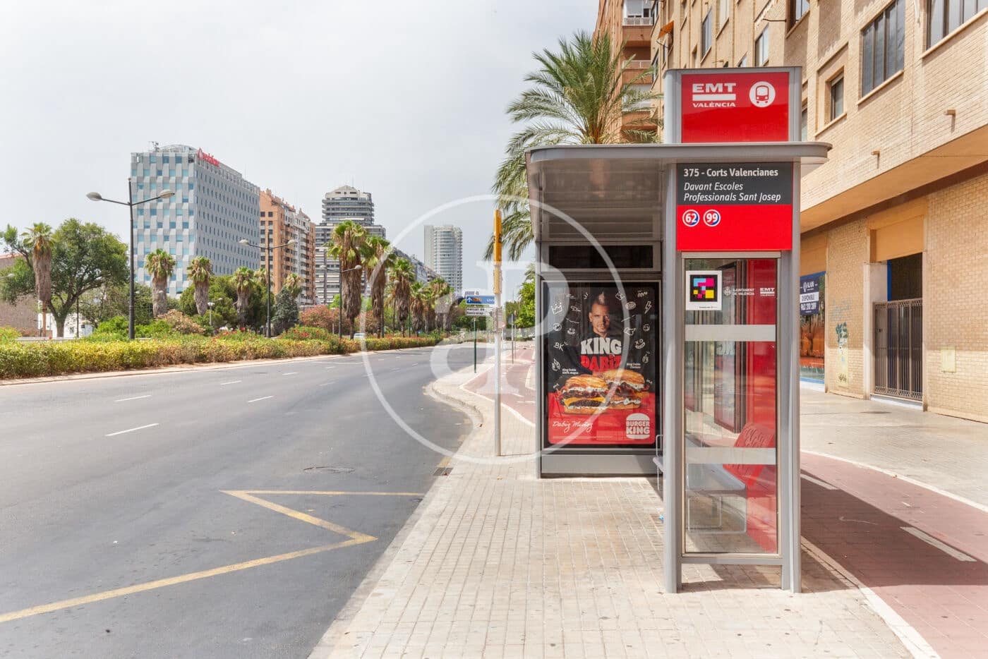 2 sovrum Lägenhet att hyra i Valencia stad med pool garage - 2 000 € (Ref: 10005718)
