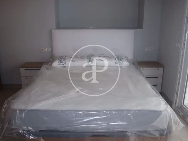 1 sovrum Lägenhet att hyra i Russafa, Valencia stad - 1 500 € (Ref: 10005719)