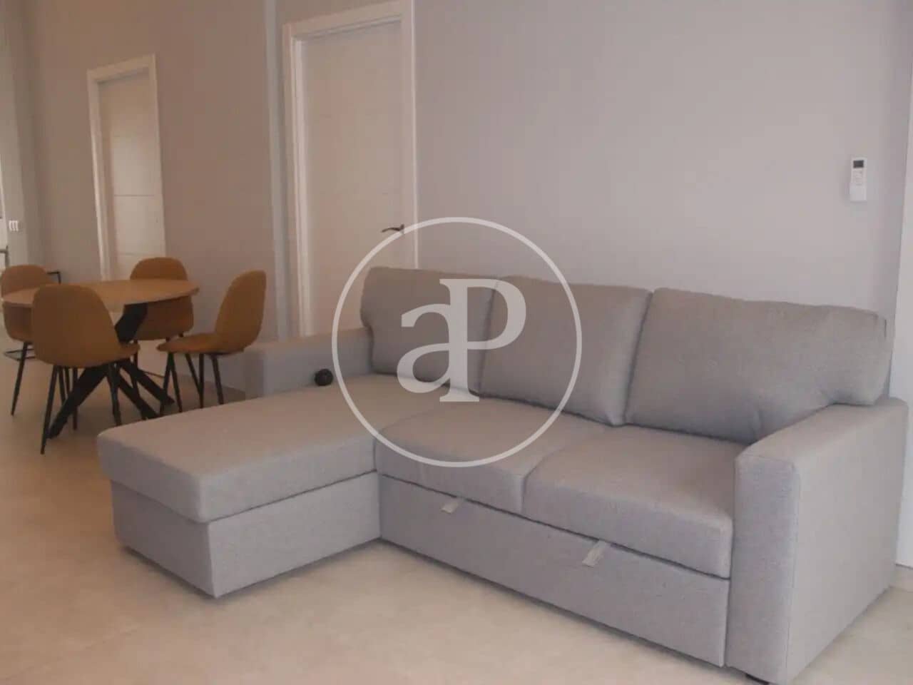 Appartement de 1 chambre à louer à Valence ville - 1 500 € (Ref: 10005719)