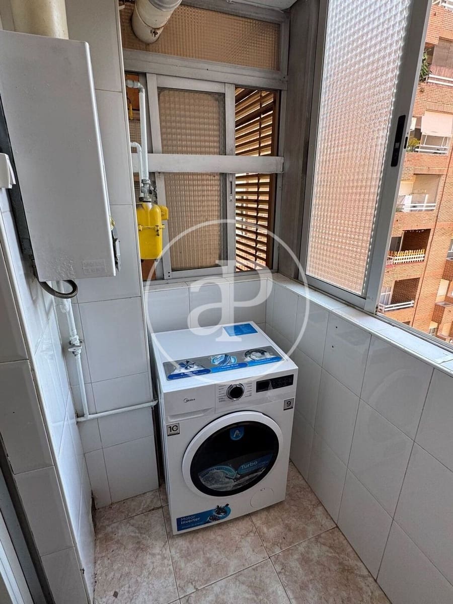 3 soveværelse Lejlighed til leje i Valencia by - € 1.500 (Ref: 10005720)