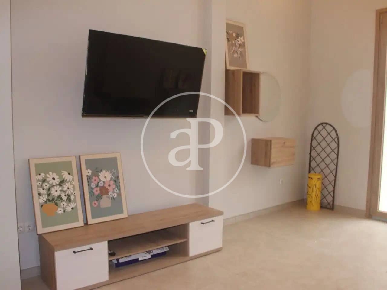 1 sovrum Lägenhet att hyra i Valencia stad - 1 500 € (Ref: 10005721)