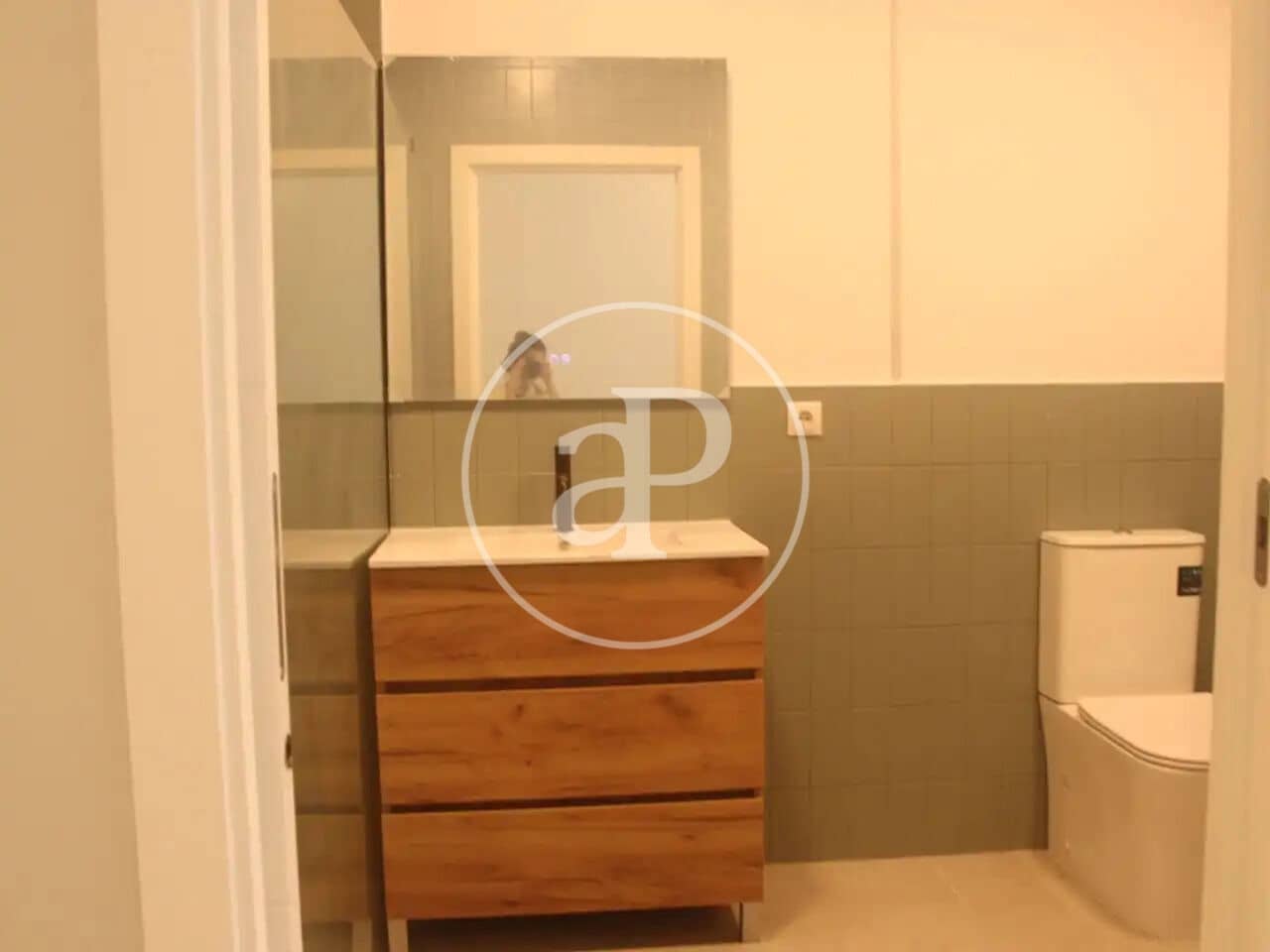 1 sovrum Lägenhet att hyra i Valencia stad - 1 500 € (Ref: 10005721)
