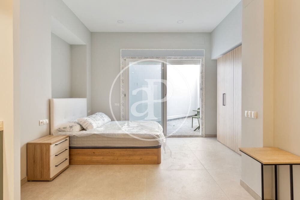 Appartement de 1 chambre à louer à Valence ville - 1 500 € (Ref: 10005721)