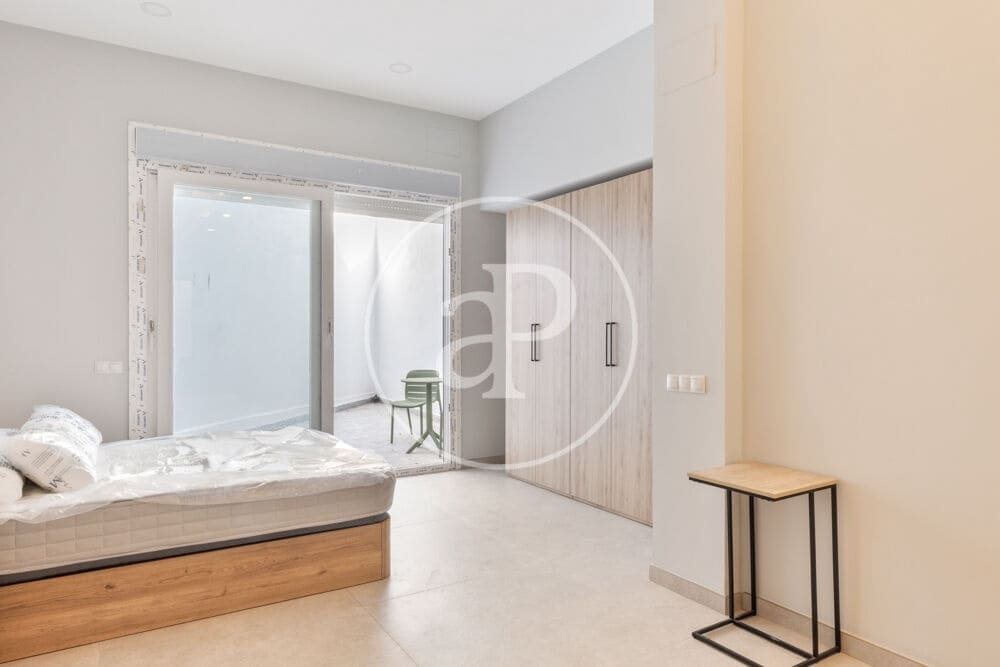 Appartement de 1 chambre à louer à Valence ville - 1 500 € (Ref: 10005721)
