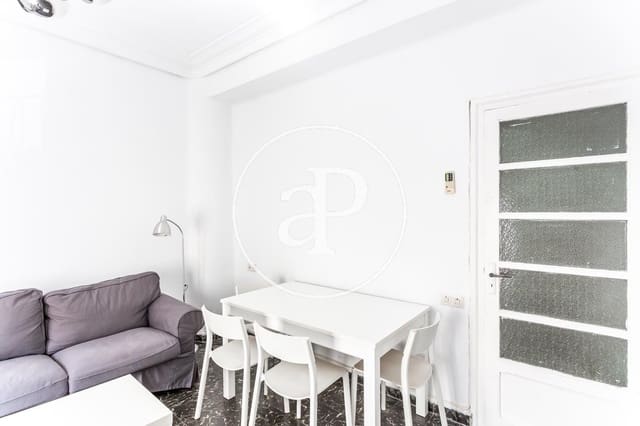 3 bedroom Apartment for rent in Mestalla, Valencia city - € 1,400 (Ref: 10005722)
