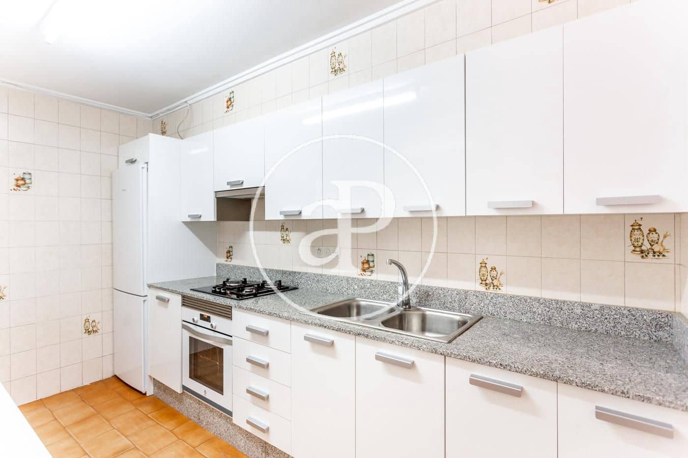 3 slaapkamer Appartement te huur in Valencia stad - € 1.400 (Ref: 10005722)