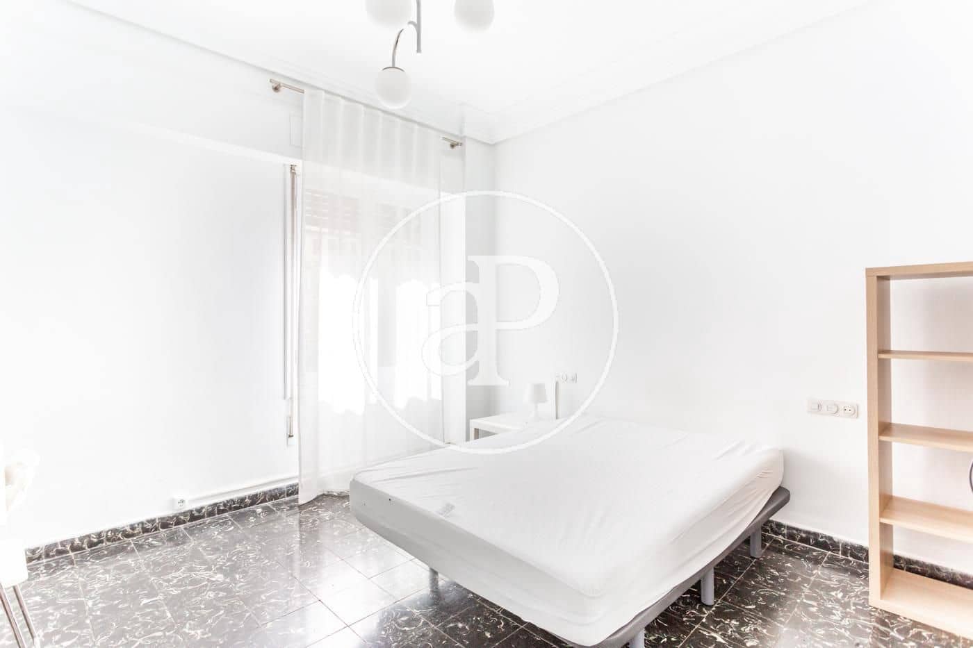 3 slaapkamer Appartement te huur in Valencia stad - € 1.400 (Ref: 10005722)