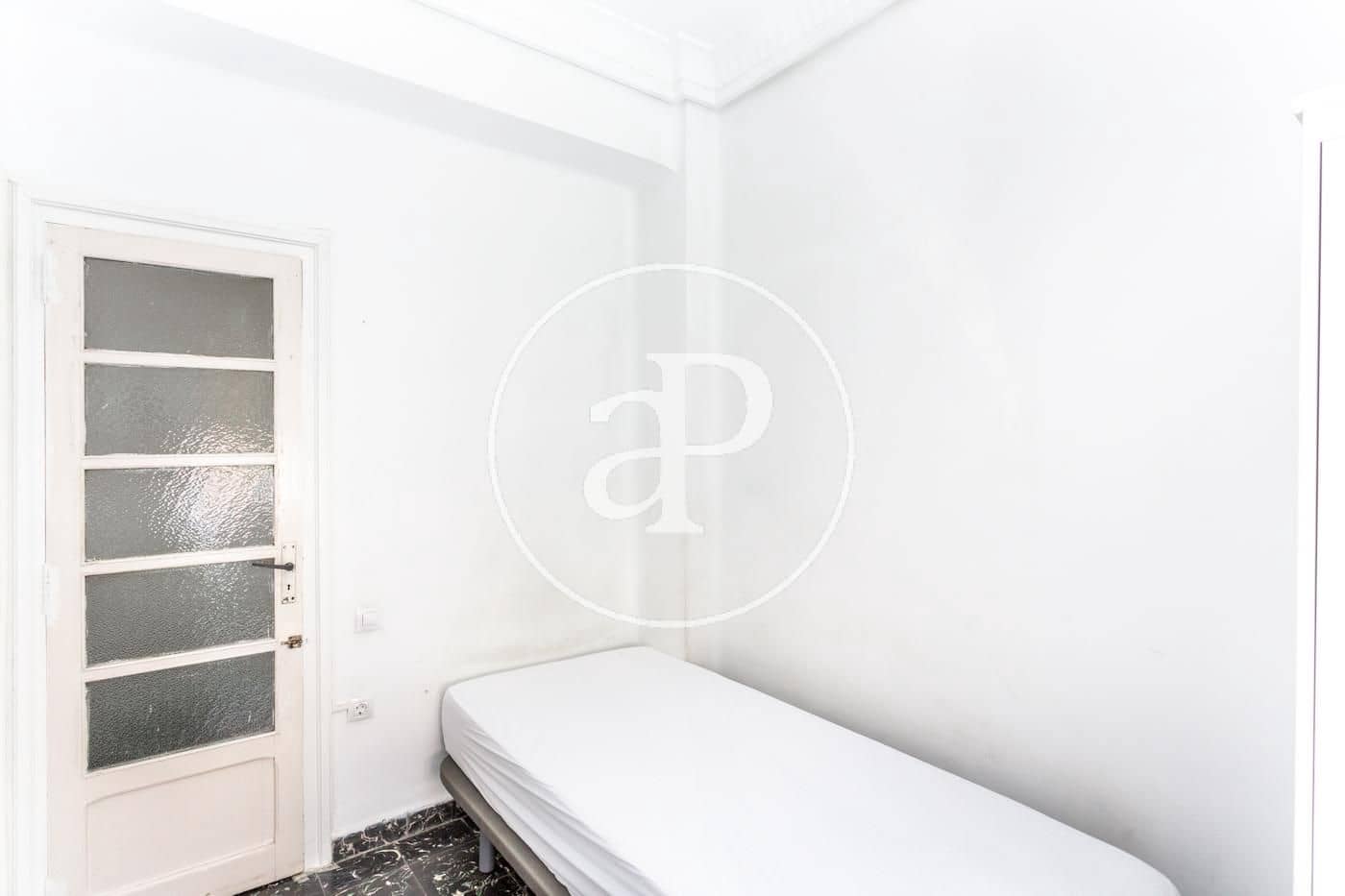3 slaapkamer Appartement te huur in Valencia stad - € 1.400 (Ref: 10005722)