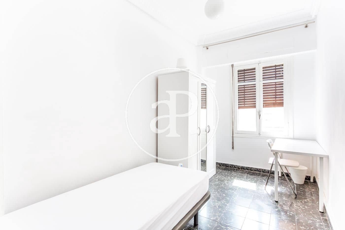3 slaapkamer Appartement te huur in Valencia stad - € 1.400 (Ref: 10005722)