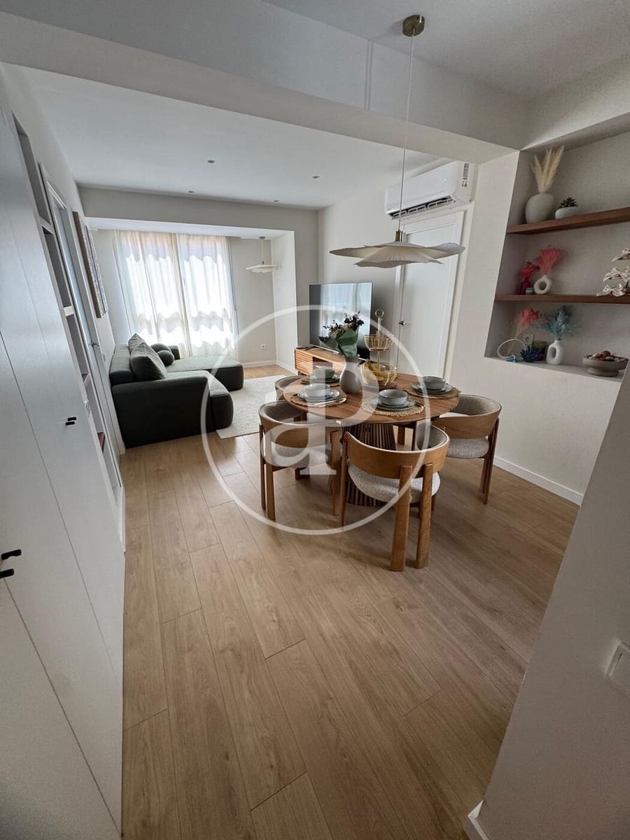 3 sovrum Lägenhet att hyra i Valencia stad - 2 500 € (Ref: 10005724)