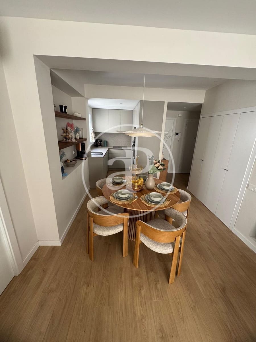 3 sovrum Lägenhet att hyra i Valencia stad - 2 500 € (Ref: 10005724)