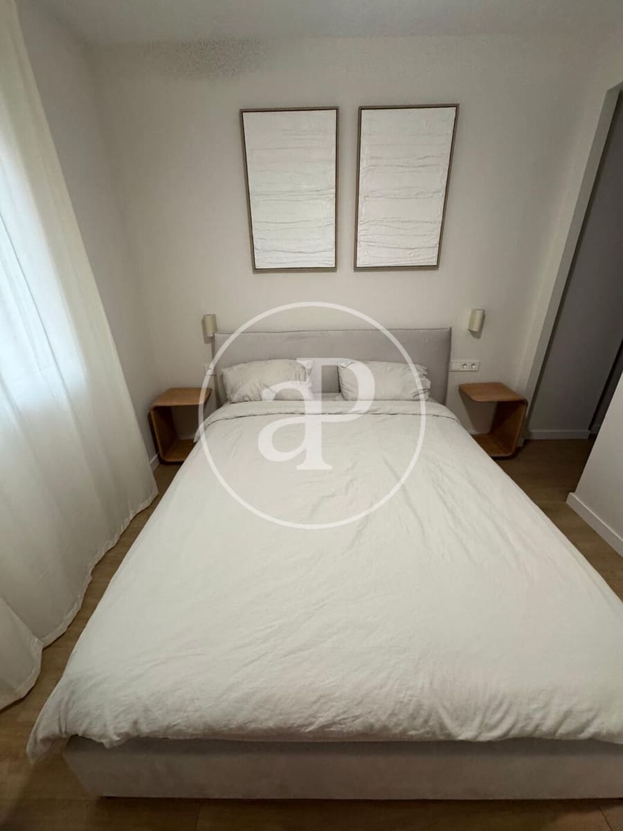 3 sovrum Lägenhet att hyra i Valencia stad - 2 500 € (Ref: 10005724)